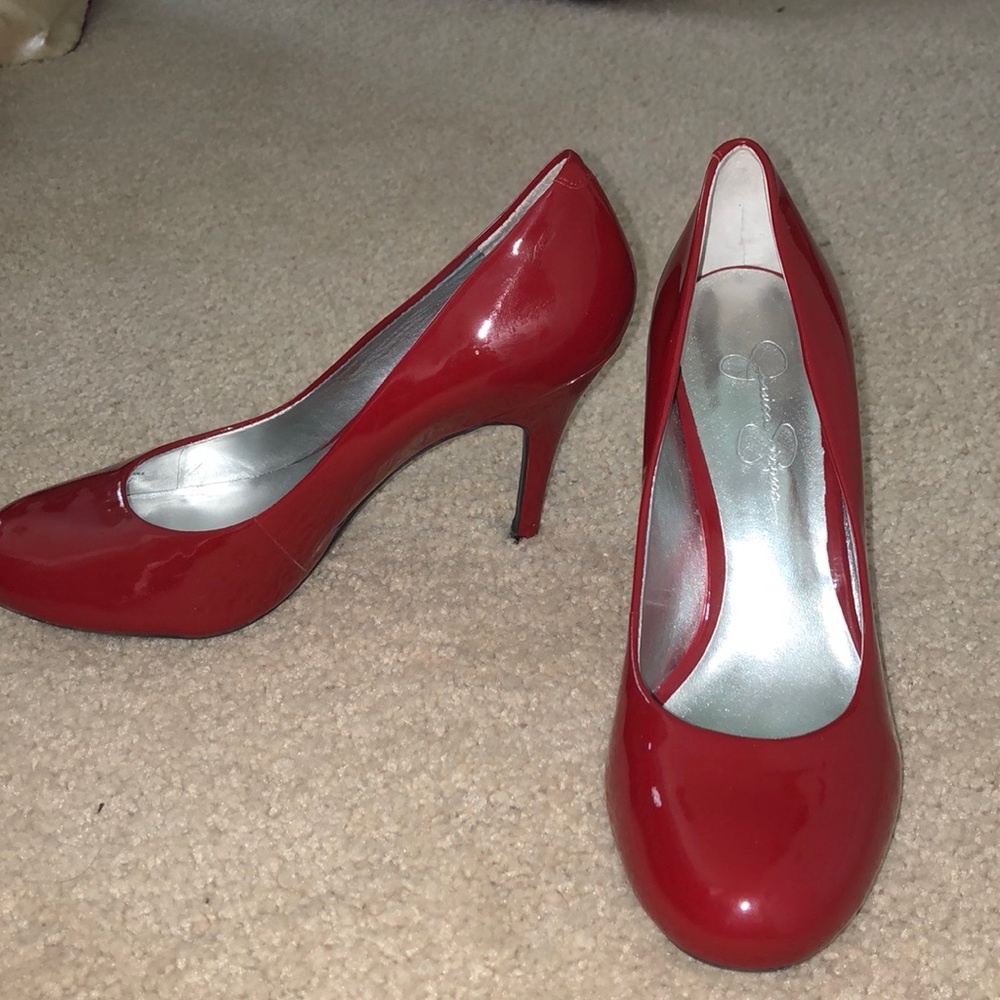 FLASH SALE!!!! Jessica Simpson red heals